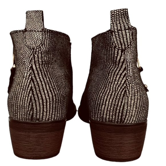 Eric Michael Silver & Black Leather Animal Print Made in Spain Booties  Size 7.5 - Picture 3 of 8